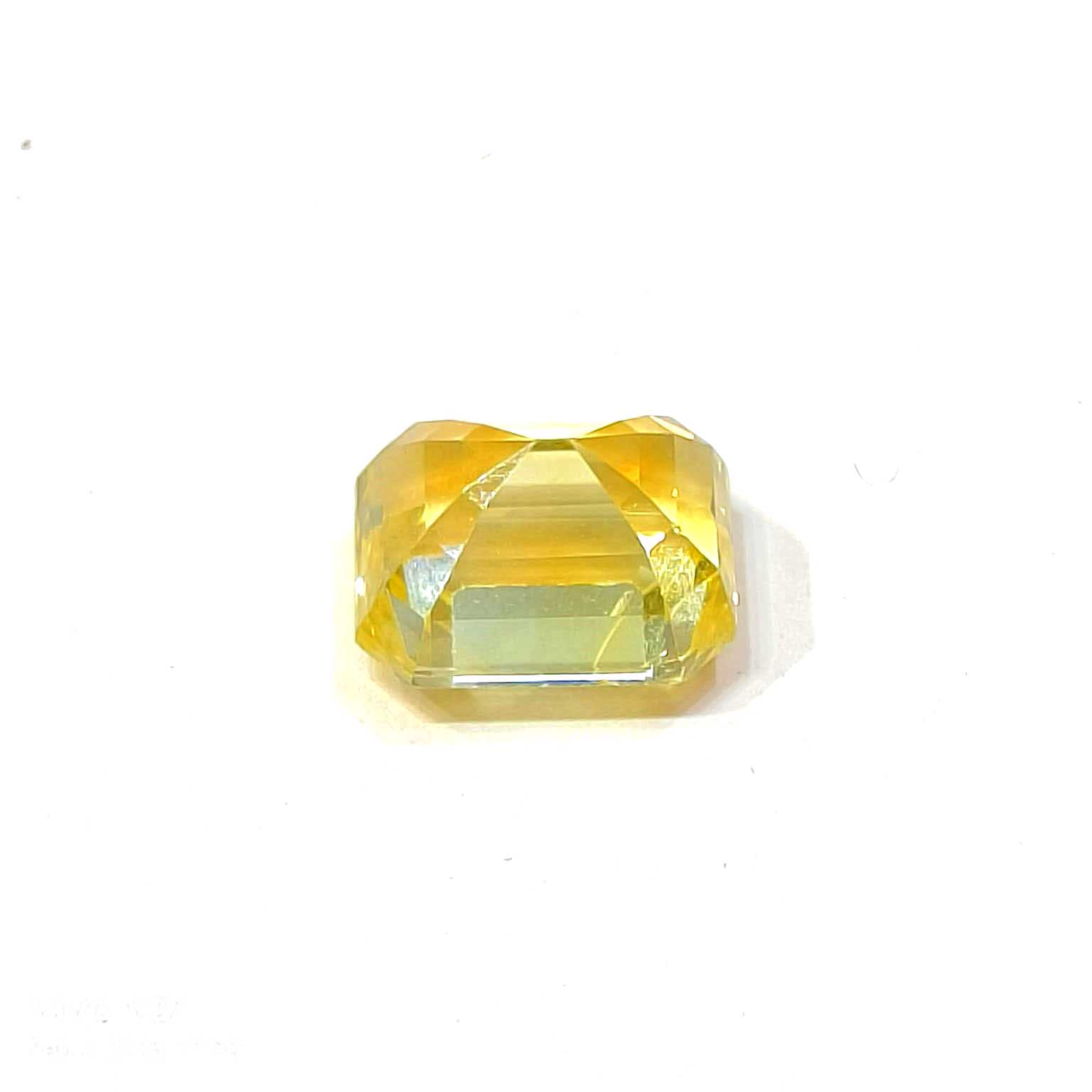 Yellow natural sapphire
